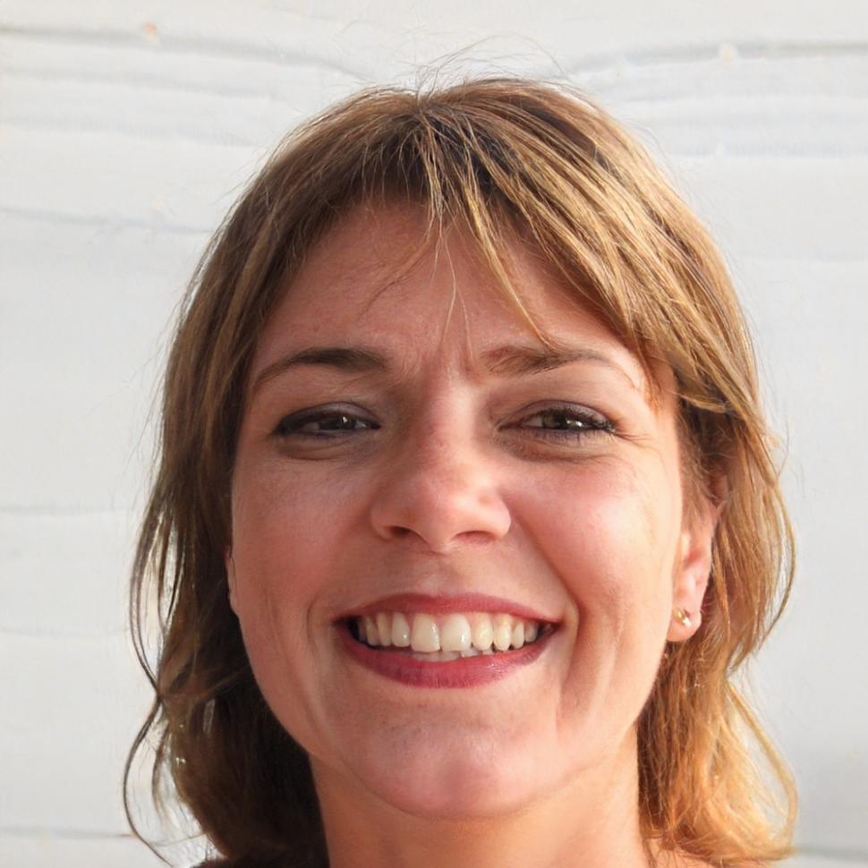 Lisa Chen - Directora de Tecnología